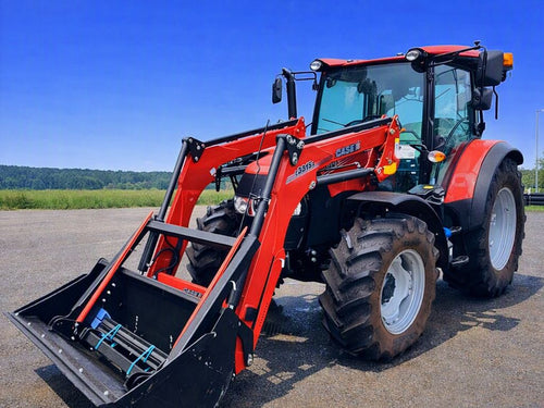 Case IH Farmall 100 A & frontlæsser – billede 1