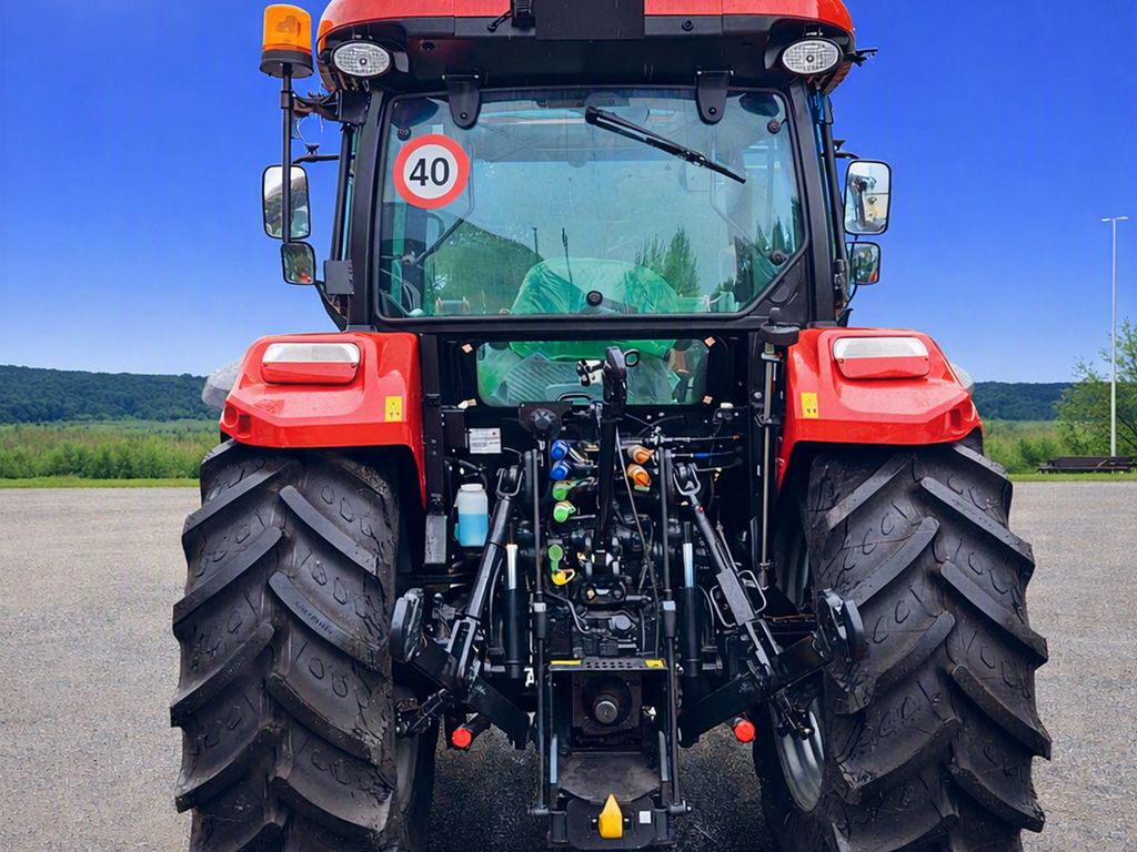 Case IH Farmall 100 A & frontlæsser – billede 4